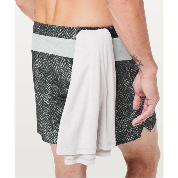lululemon Bleached Herringbone Multi surge shorts - Picture 6 of 6